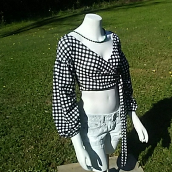𝅺NWT - Boohoo- Tina Gingham Wrap Crop Top - Picture 6 of 11